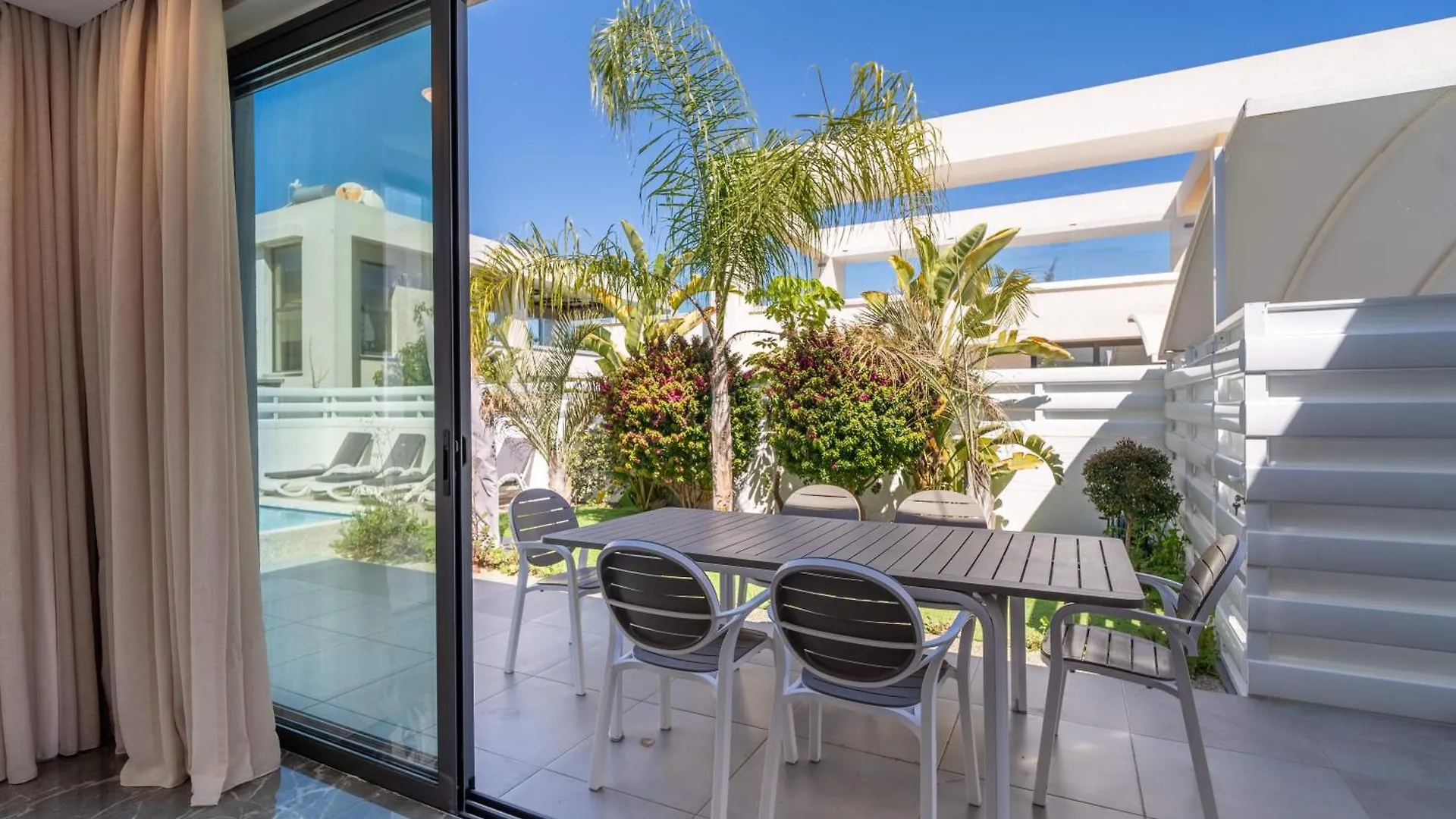 Phaedrus Living: Luxury Seaview Villa Panorama Protaras
